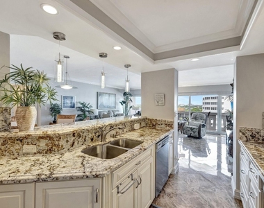 2100 S Ocean Drive - Photo Thumbnail 8