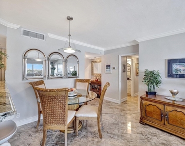 2100 S Ocean Drive - Photo Thumbnail 10