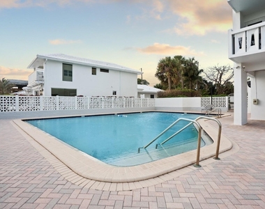 2100 S Ocean Drive - Photo Thumbnail 40