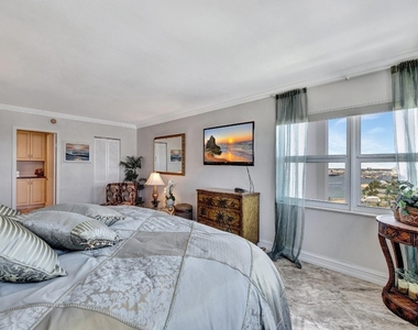 2100 S Ocean Drive - Photo Thumbnail 24
