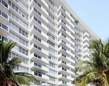 100 Lincoln Road - Photo Thumbnail 8