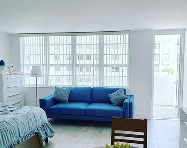 100 Lincoln Road - Photo Thumbnail 2