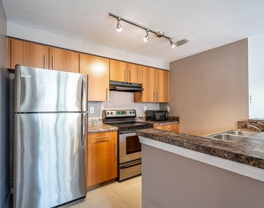 5840 W Sample Road - Photo Thumbnail 3