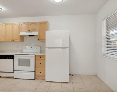 709 Se 15th Street - Photo Thumbnail 13