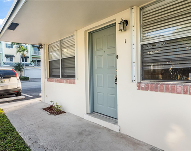 709 Se 15th Street - Photo Thumbnail 30