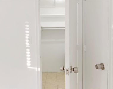709 Se 15th Street - Photo Thumbnail 21