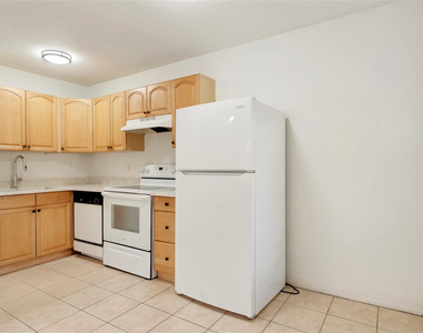 709 Se 15th Street - Photo Thumbnail 9