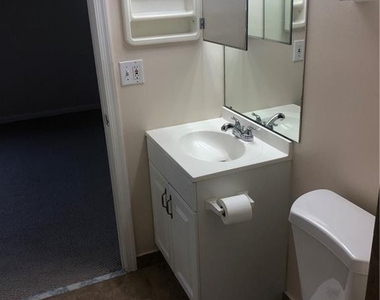 3554 University Drive - Photo Thumbnail 7