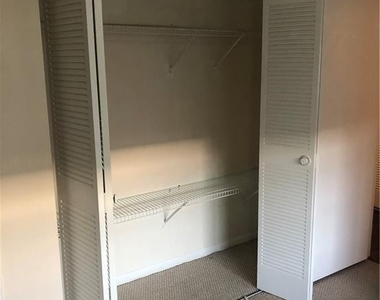 3554 University Drive - Photo Thumbnail 6