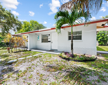 581 Nw 17th Place - Photo Thumbnail 14