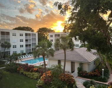 1541 S Ocean Boulevard - Photo Thumbnail 9