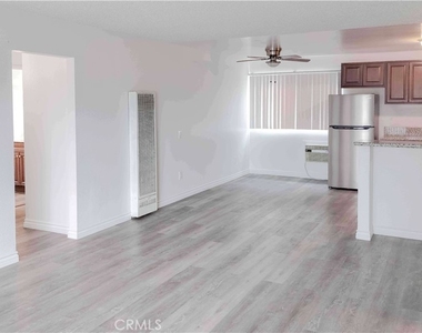 1724 Crofton Lane - Photo Thumbnail 4