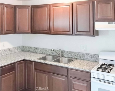 1724 Crofton Lane - Photo Thumbnail 6