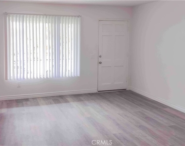 1724 Crofton Lane - Photo Thumbnail 6