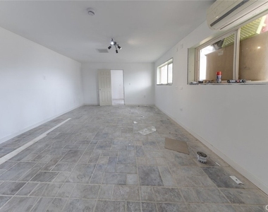 16822 Glenfall Avenue - Photo Thumbnail 59