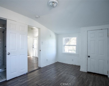 345 N Occidental Boulevard - Photo Thumbnail 9