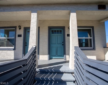 345 N Occidental Boulevard - Photo Thumbnail 16