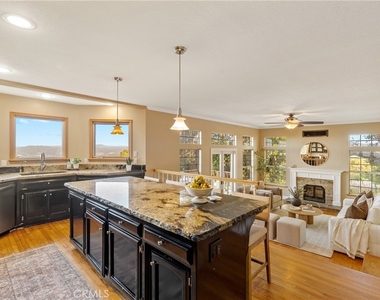 10885 San Marcos - Photo Thumbnail 8