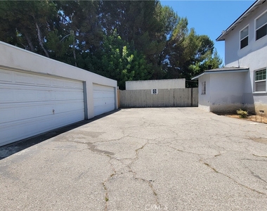 1316 1/2 Anaheim Street - Photo Thumbnail 17