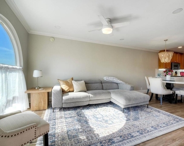 7509 Draper Ave - Photo Thumbnail 11