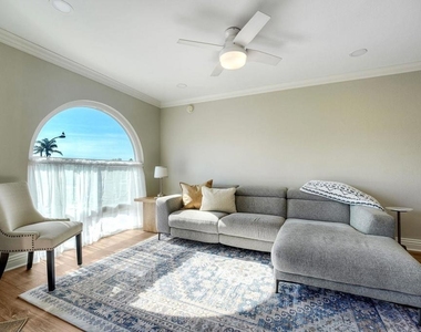 7509 Draper Ave - Photo Thumbnail 10