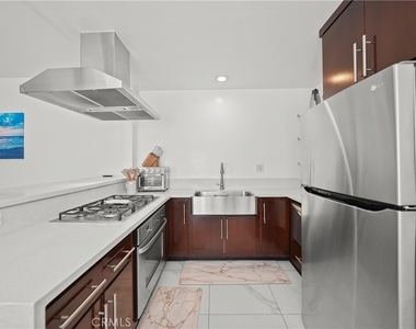 22626 Pacific Coast Hwy - Photo Thumbnail 10