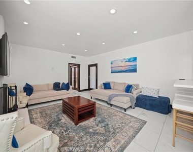 22626 Pacific Coast Hwy - Photo Thumbnail 5