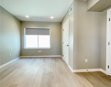 4251 E Live Oak Ave - Photo Thumbnail 6