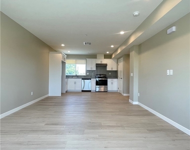 4251 E Live Oak Ave - Photo Thumbnail 15