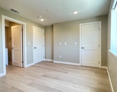 4251 E Live Oak Ave - Photo Thumbnail 26