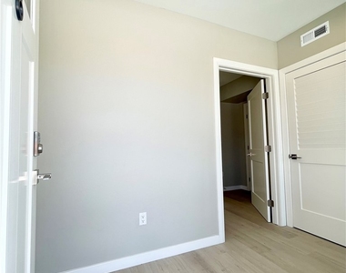 4251 E Live Oak Ave - Photo Thumbnail 9