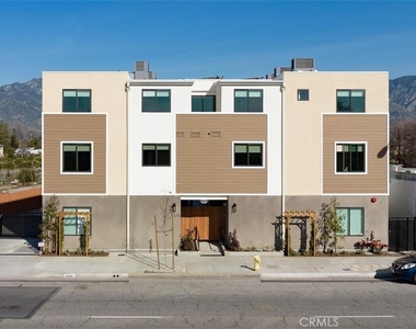 4251 E Live Oak Ave - Photo Thumbnail 2