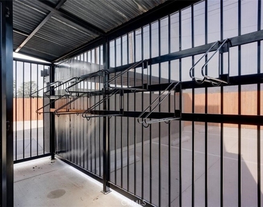 4251 E Live Oak Ave - Photo Thumbnail 27