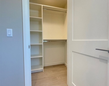 4251 E Live Oak Ave - Photo Thumbnail 24