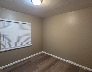 2635 38th Ave - Photo Thumbnail 1