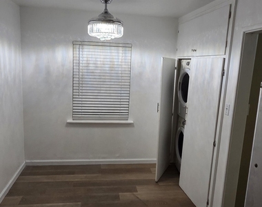 2635 38th Ave - Photo Thumbnail 2
