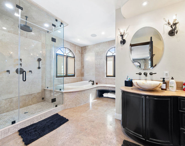 458 N Flores Street - Photo Thumbnail 13