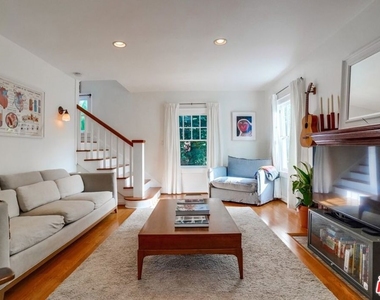 2154 Willetta Street - Photo Thumbnail 8
