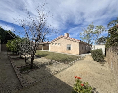 74081 W Petunia Place - Photo Thumbnail 51