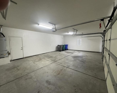 74081 W Petunia Place - Photo Thumbnail 22
