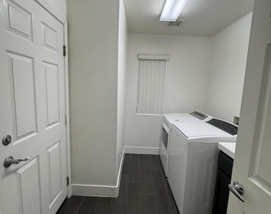74081 W Petunia Place - Photo Thumbnail 15