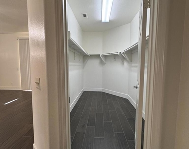 74081 W Petunia Place - Photo Thumbnail 39