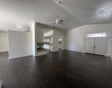 74081 W Petunia Place - Photo Thumbnail 6
