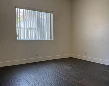74081 W Petunia Place - Photo Thumbnail 37