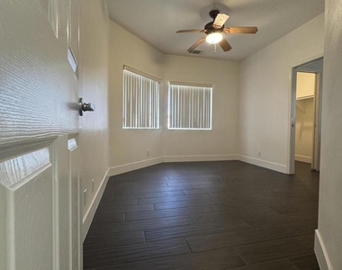 74081 W Petunia Place - Photo Thumbnail 23