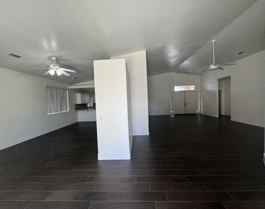 74081 W Petunia Place - Photo Thumbnail 7