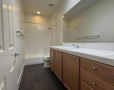74081 W Petunia Place - Photo Thumbnail 32