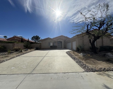 74081 W Petunia Place - Photo Thumbnail 19