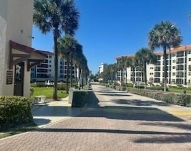 2871 N Ocean Boulevard - Photo Thumbnail 4