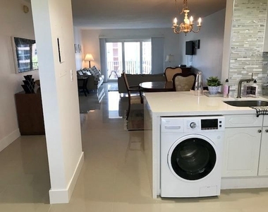 2871 N Ocean Boulevard - Photo Thumbnail 15